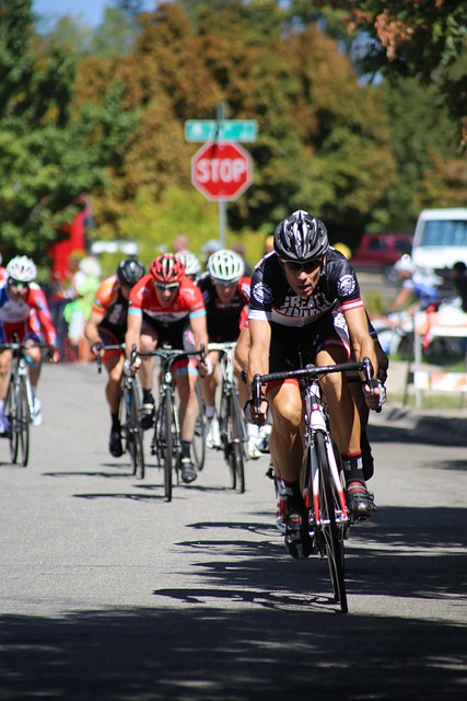 足正在努力 足正在努力